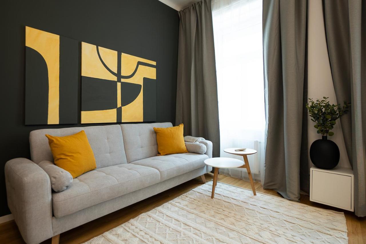 וינה Aesthetic Newly Renovated Apartment Located Near Belvedere Castle, 15 Minutes From Stephansplatz מראה חיצוני תמונה